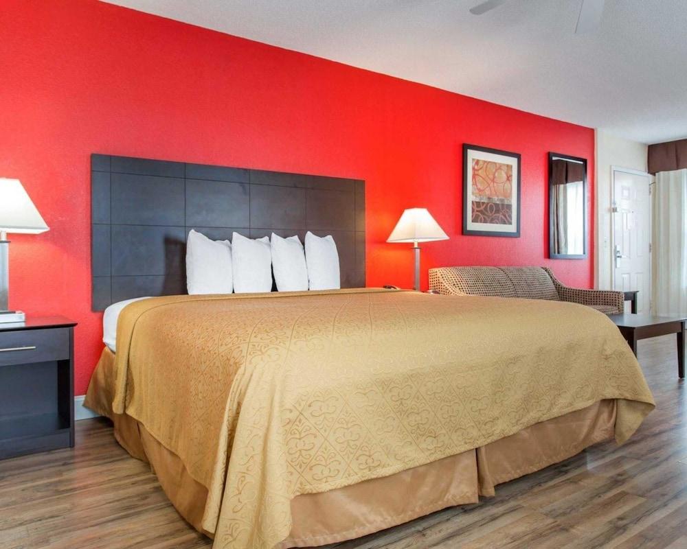 Quality Inn & Suites Lexington Buitenkant foto