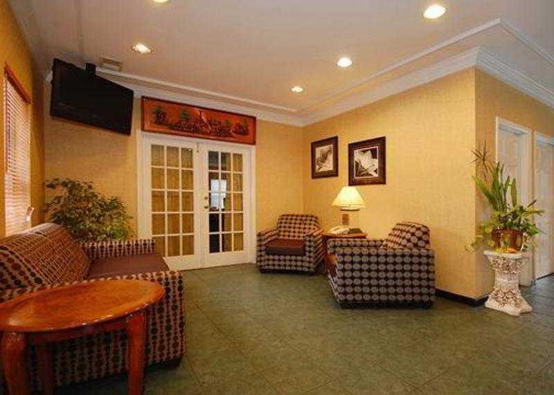 Quality Inn & Suites Lexington Interieur foto