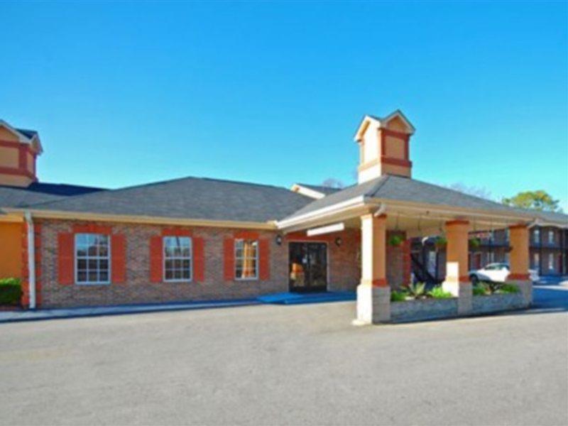 Quality Inn & Suites Lexington Buitenkant foto